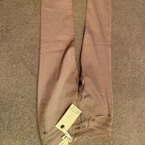 The limited size 0 khaki brand new tags